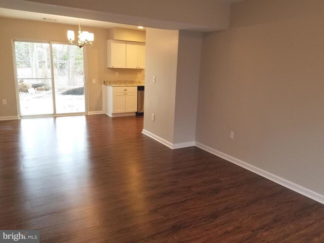 Building Photo - 2525 Robinson Pl