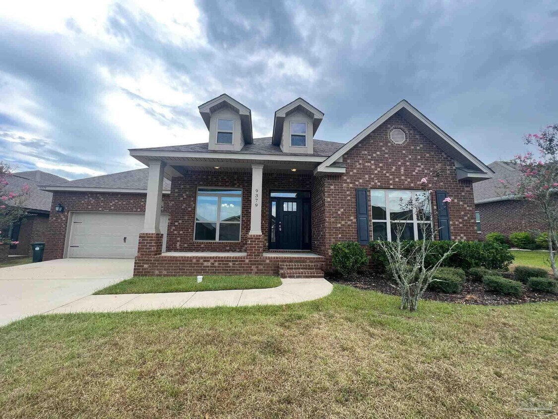Primary Photo - 9379 Pebble Stone Dr