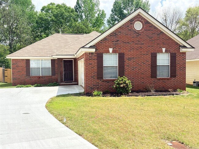 Foto del edificio - 1684 Hawthorne Ln