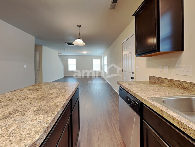 Foto del edificio - 2892 Glen Hollow Rd