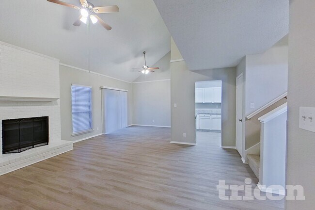 Building Photo - 5617 Wembley Downs Dr