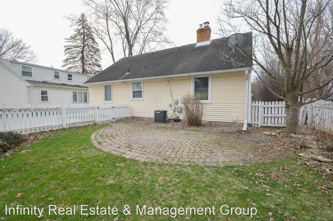 Foto del edificio - 3 br, 2 bath House - 805 Memorial Pkwy SW