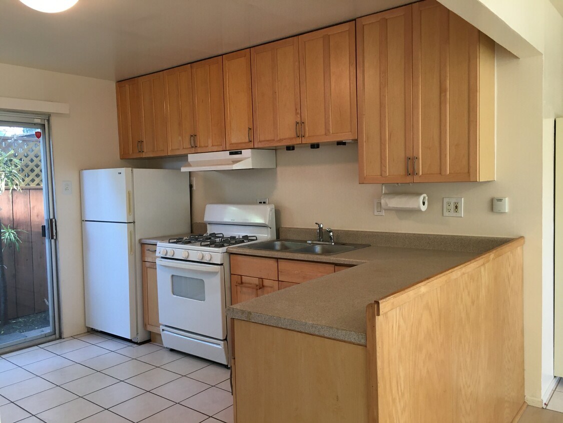 Kitchen - 1715 6th St