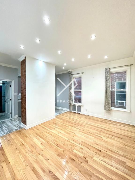 Building Photo - 3 bedroom in BROOKLYN NY 11225