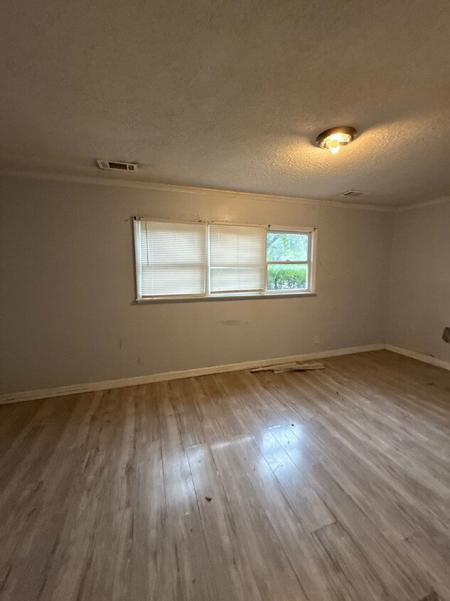 Photo - Fully Renovated 4BR Near Frayser at 719 Craft – Section 8 Welcome