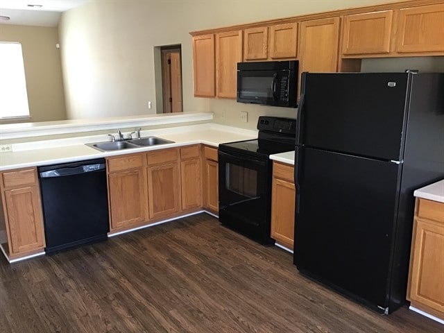 Building Photo - 1508 Cardinal Ln
