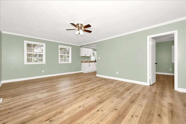 Foto del edificio - Charming 3-Bedroom 1.5 Bathroom Home in Decatur, AL – Move-In Ready!