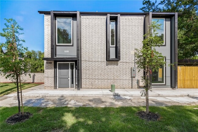 Building Photo - 319 N West Ave