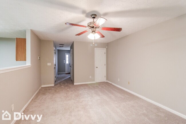Building Photo - 2830 Vining Ridge Terrace