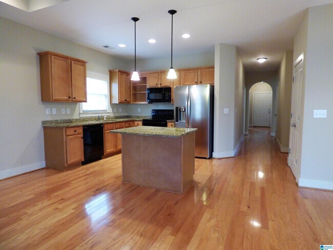 Foto del edificio - 230 Chesser Loop Rd