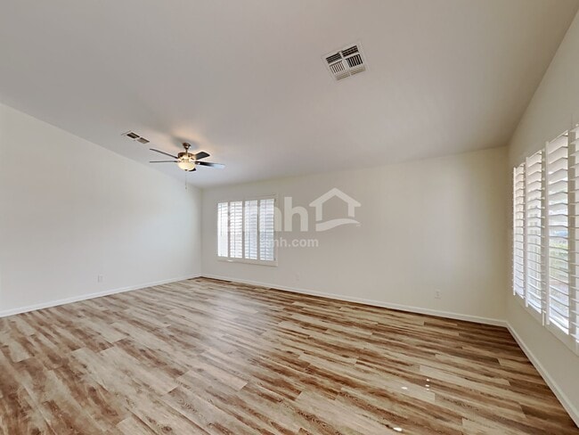 Building Photo - 3840 E Heather Ct