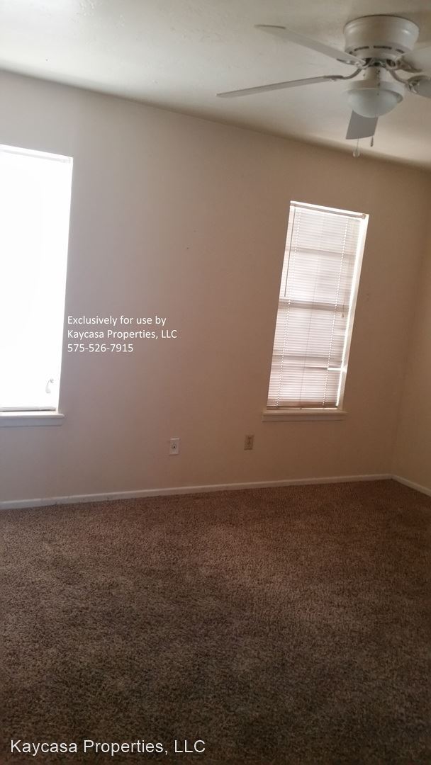 Foto del edificio - 3 br, 1.5 bath House - 631 Hoagland