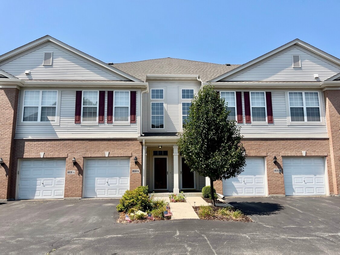 8830 Concord Ln, Justice, IL 60458 Townhome Rentals in Justice IL