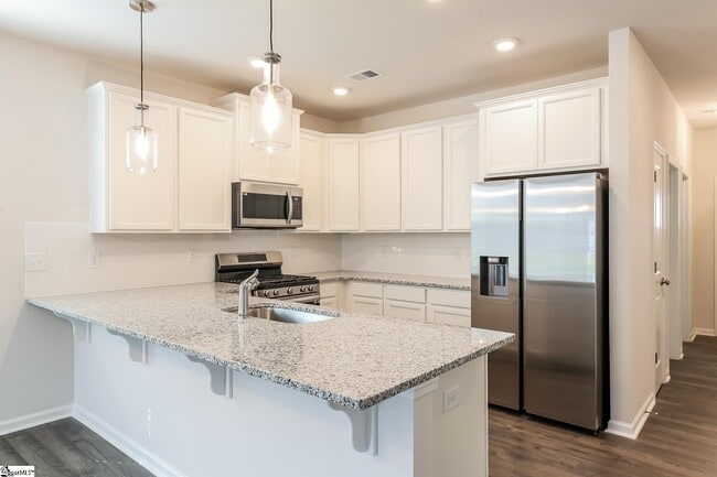 Building Photo - 208 Stonefence Dr