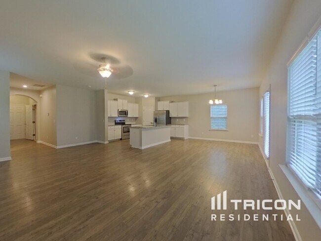 Building Photo - 1717 Marita Dr