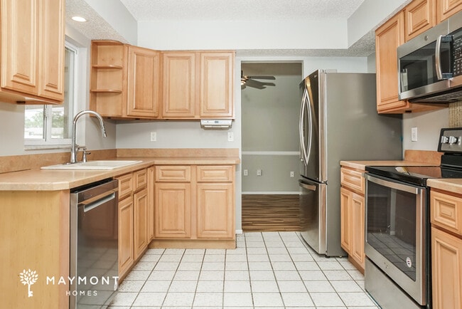 Foto del edificio - 1003 Southern Pine Ln