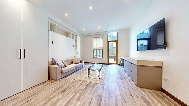 Broad Street - Broad Street Apartment