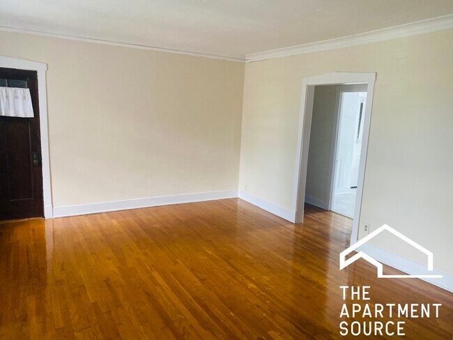 Foto del edificio - 102 Lincoln Ave