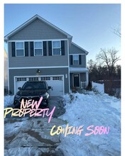 Building Photo - 211 Green Ridge Ln