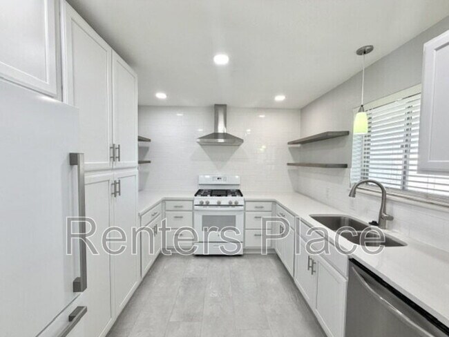 Foto del edificio - 5329 E 17th St