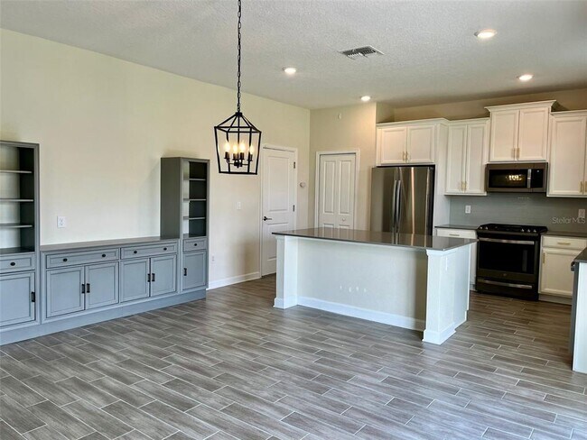 Foto del edificio - 1423 Oak Marsh St
