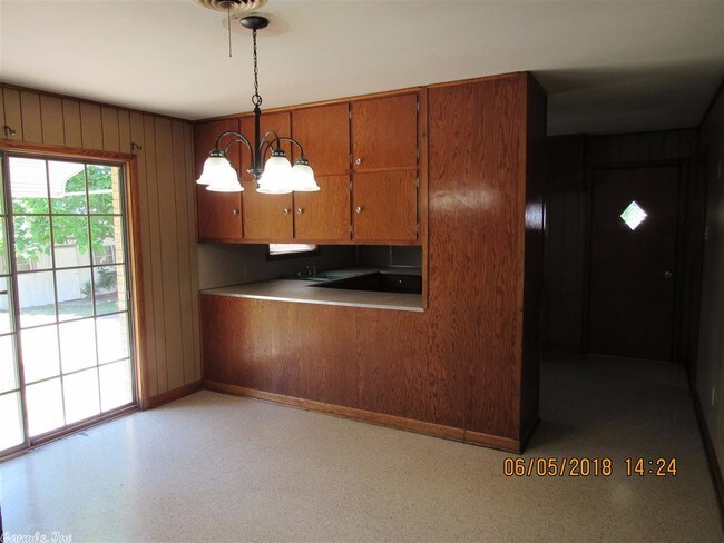 Building Photo - 36A Dendron St