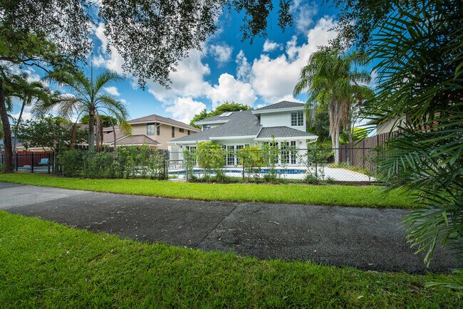 Foto del edificio - 6654 Sweet Maple Ln