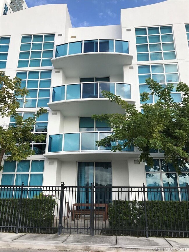Foto del edificio - 1945 S Ocean Dr