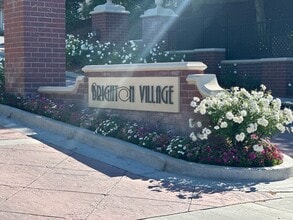 Building Photo - 27139 Manor Cir