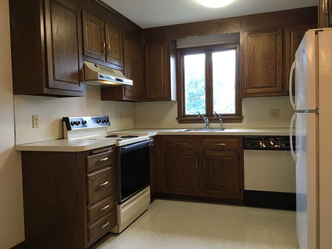 Range, refrigerator & dishwasher! - 54 Oak St