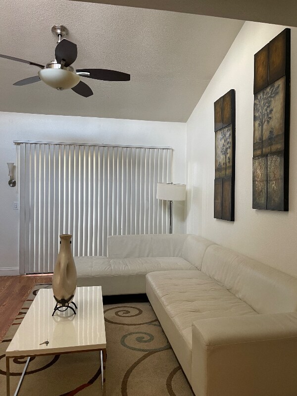 Foto del edificio - 5150 S Jones Blvd