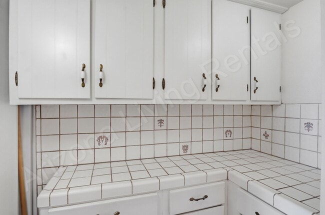 Building Photo - 89 Acoma Blvd N