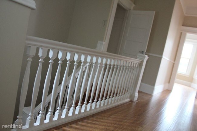 Foto del edificio - 4 br, 2 bath Apartment - 303 Church Street