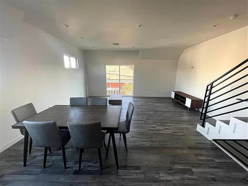 Building Photo - Budlong Homes