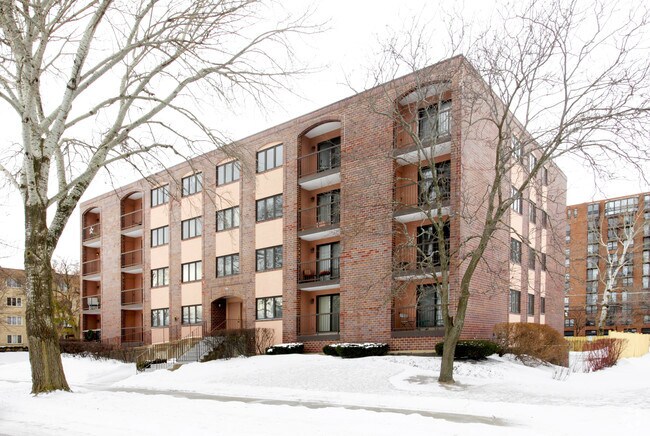 Foto principal - 104 N Pine Ave