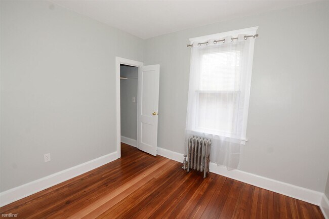 Foto del edificio - 513 Winchester Ave