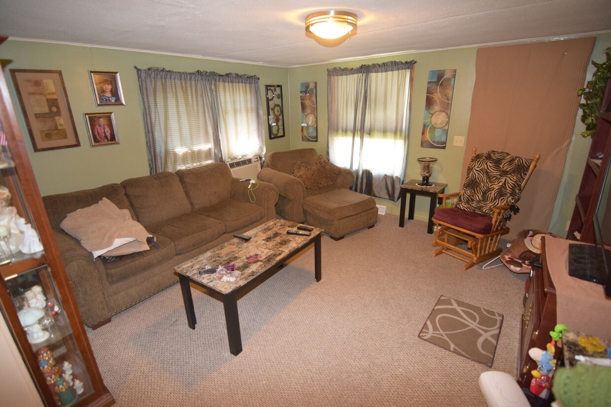 507 Swanke St, Tigerton, WI 54486 Apartments in Tigerton, WI