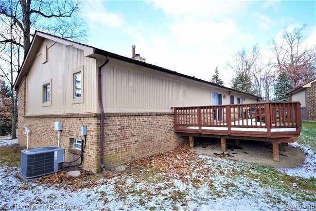 Foto del edificio - 6363 Pheasant Run