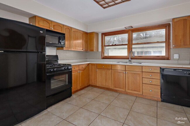 Foto del edificio - 1414 Clayton Marsh Dr