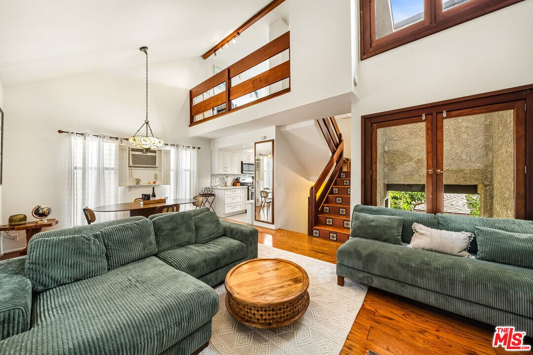 Foto principal - 906 Kings Rd