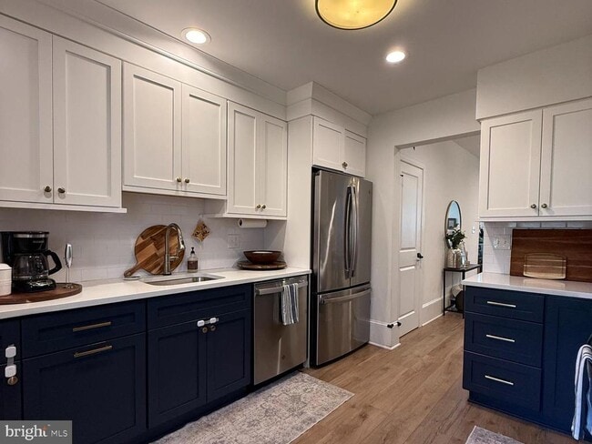 Foto del edificio - 810 E Elm St