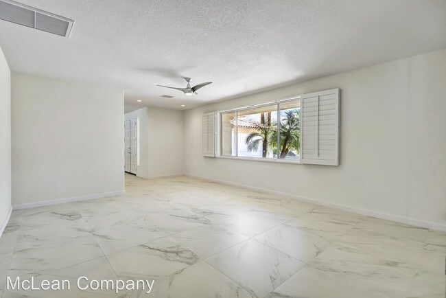 Building Photo - 38144 Maracaibo Cir W
