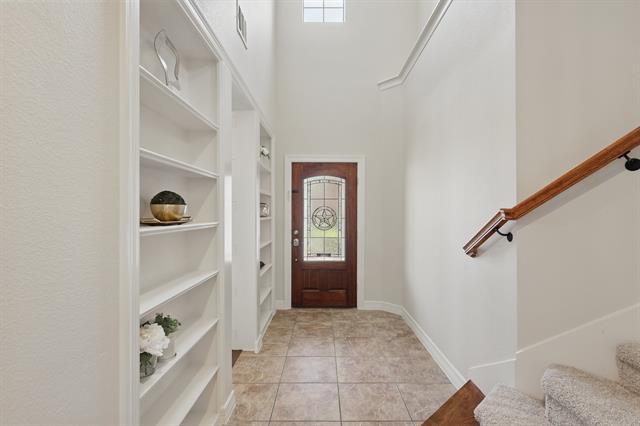 Building Photo - 400 Crossbill Ln