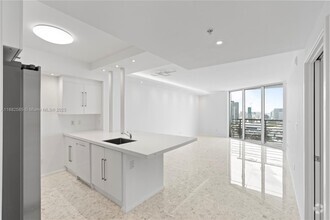 Building Photo - 325 S Biscayne Blvd