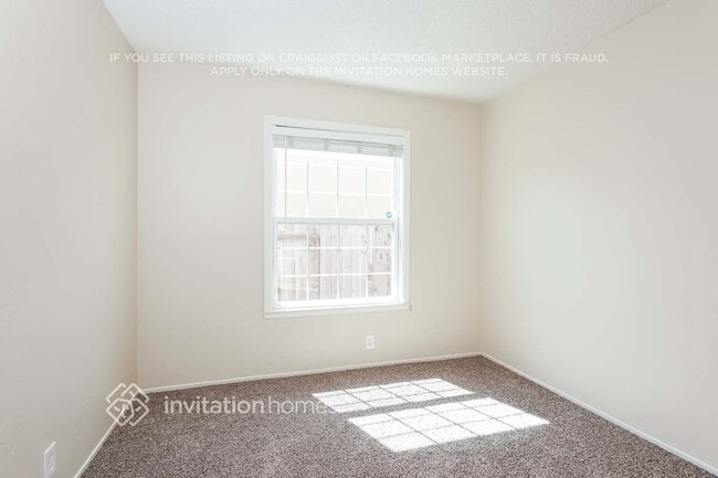 Building Photo - 361 Inverness Dr