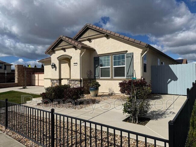 Foto del edificio - 1697 W Woodward Ave