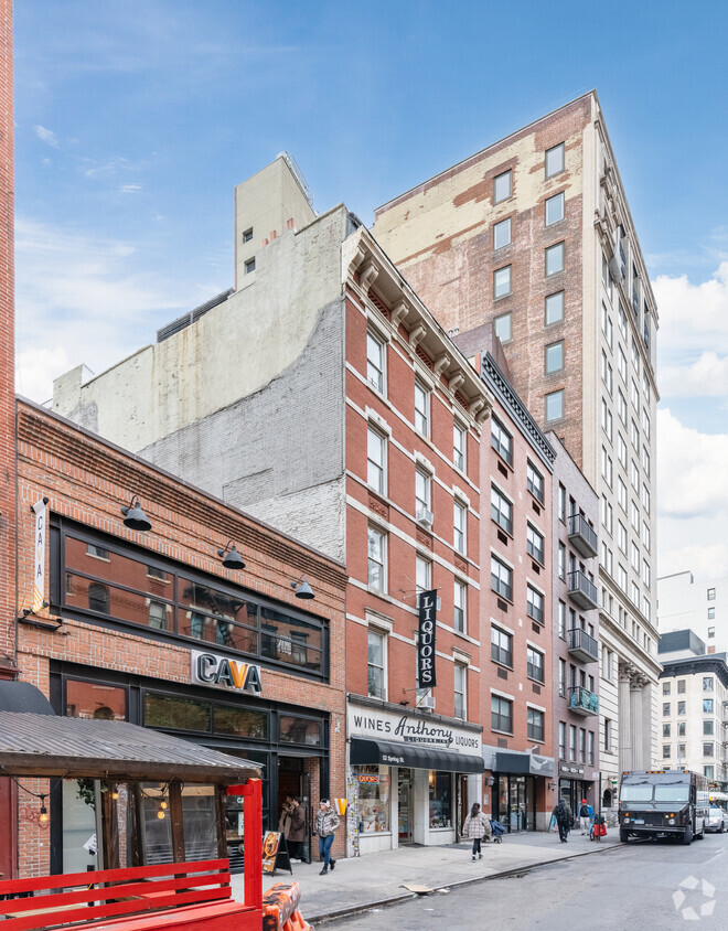 Foto principal - 52 Spring St
