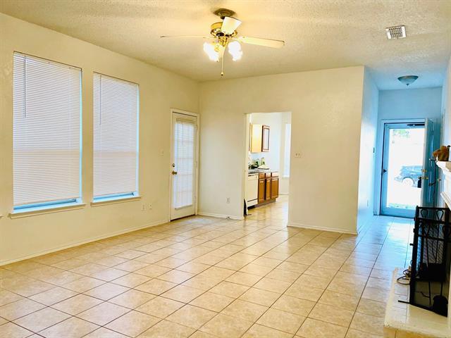 Foto del edificio - 4337 Park Creek Cir N