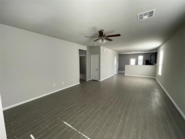 Foto del edificio - 911 Redinger Ridge Dr