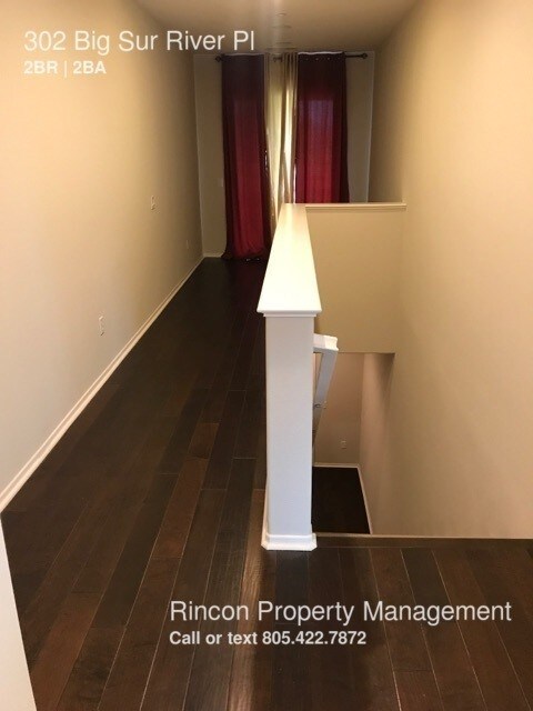 Building Photo - Beautiful Two Bedroom Riverpark Townhouse!